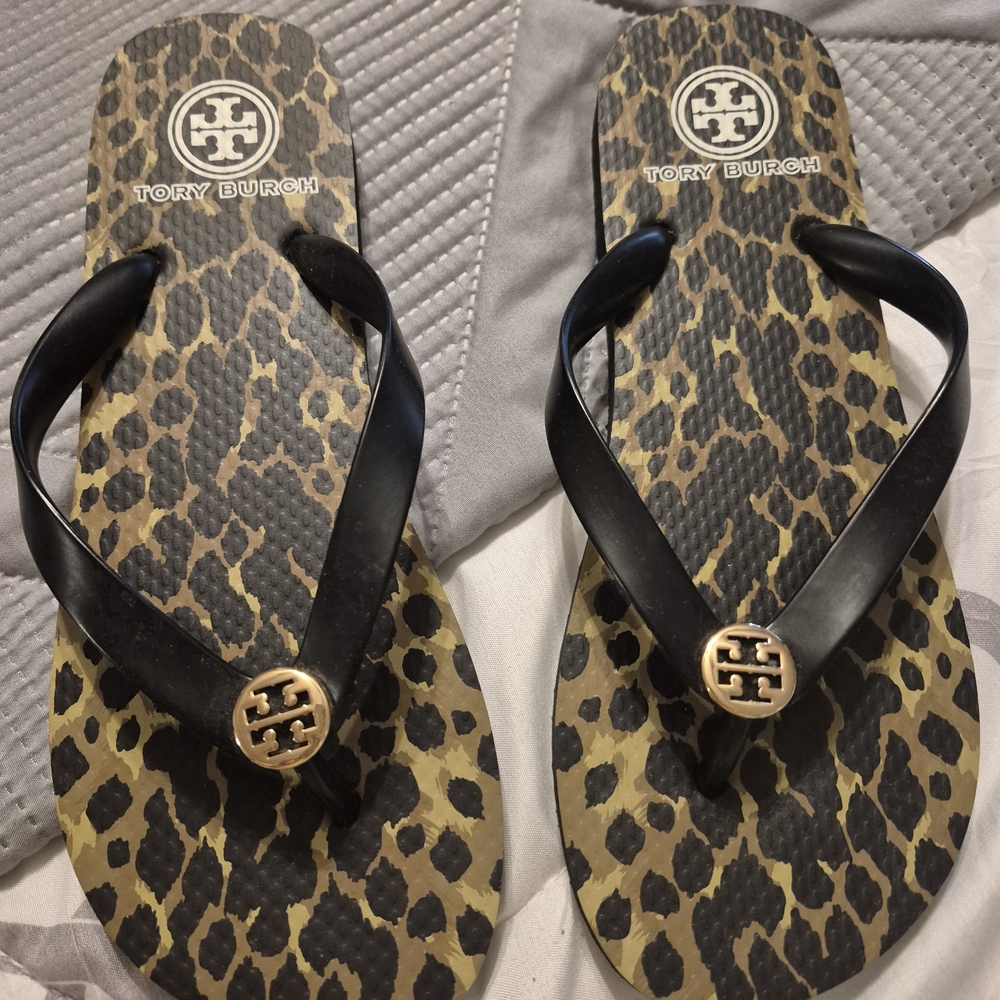 NEW Tory Burch Leopard Print Flip Flops